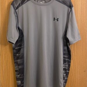Under Armour Men's Gray Performance Shirt